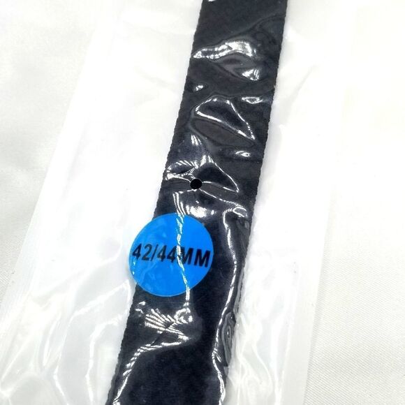 Adustible ZE smart watch replacement band 42/44 mm. - Picture 2 of 4